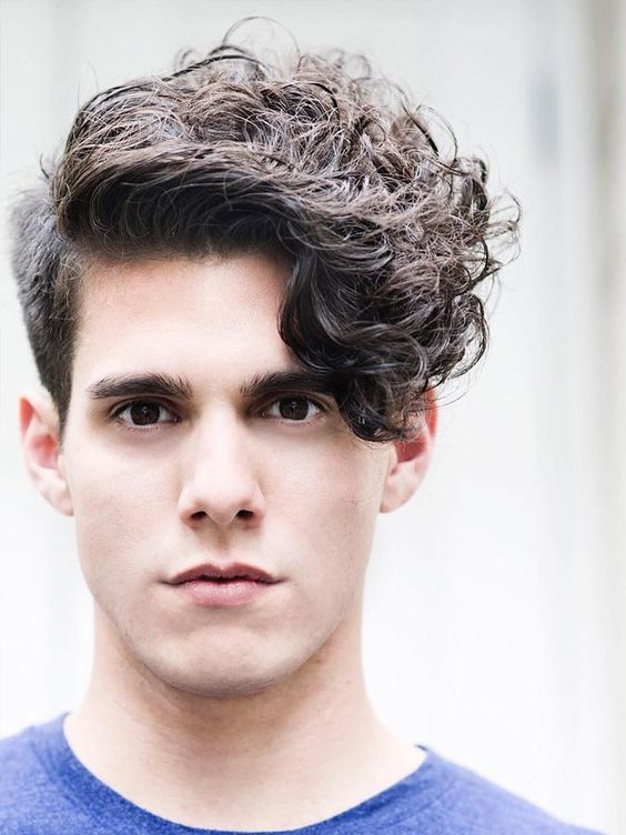 Cabelo masculino curto com franja hotsell